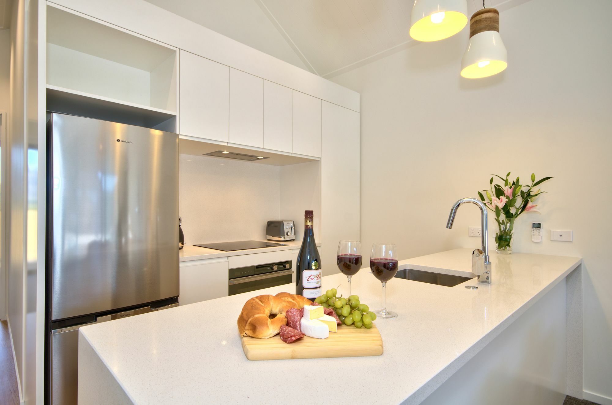 קווינסטאון Cherry Blossom Holiday Apartment מראה חיצוני תמונה