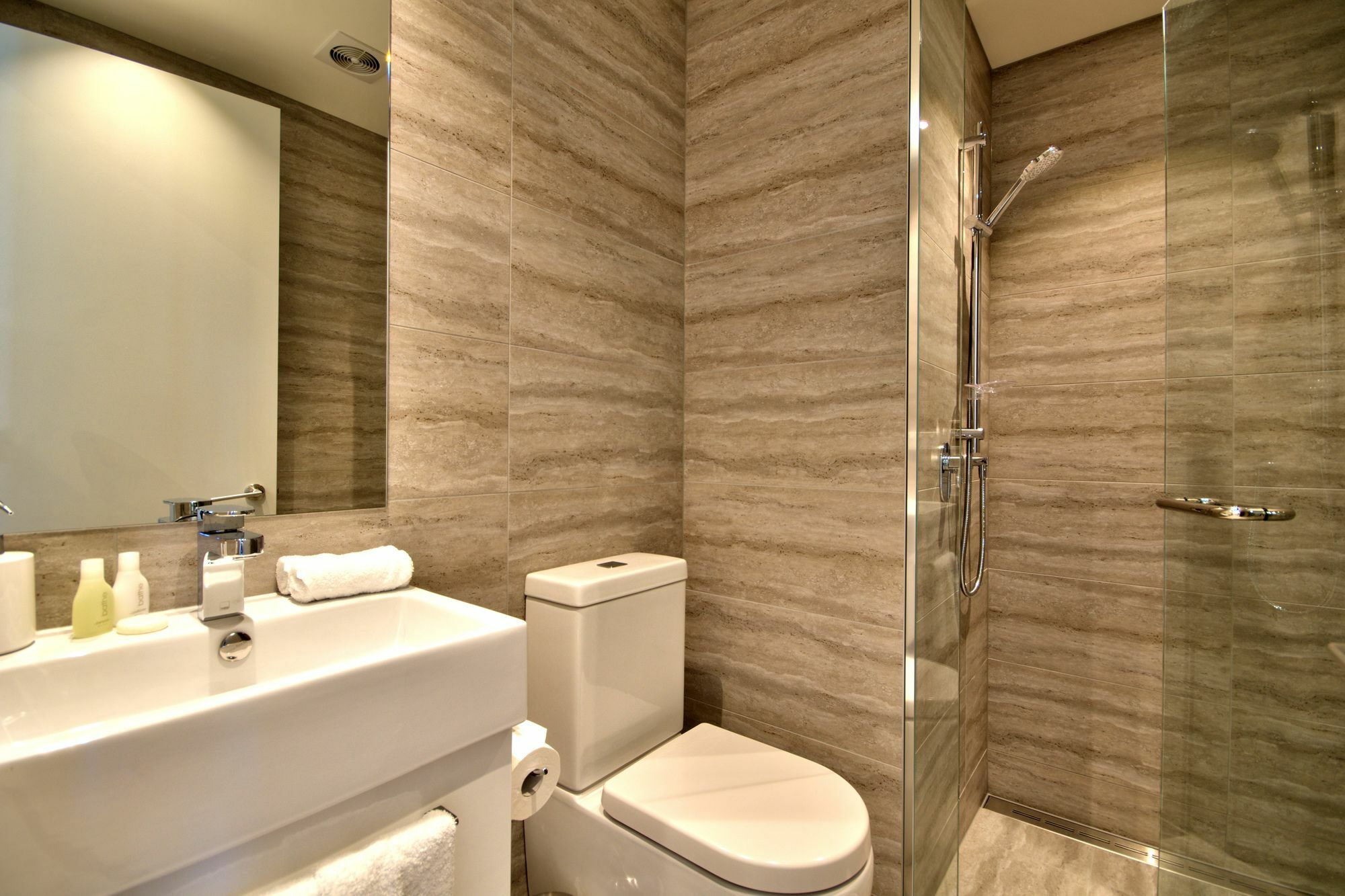קווינסטאון Cherry Blossom Holiday Apartment מראה חיצוני תמונה